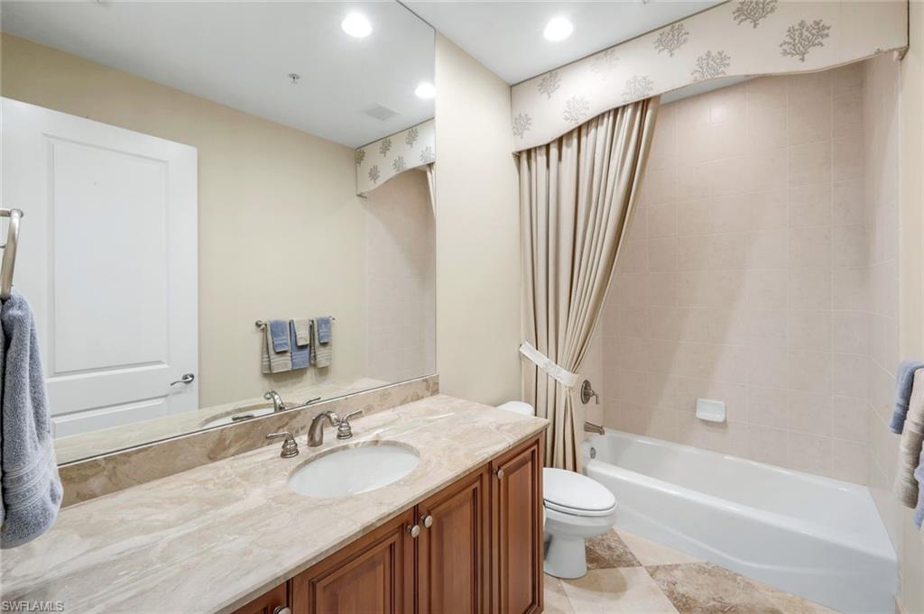 ESPERIA SOUTH - Residential