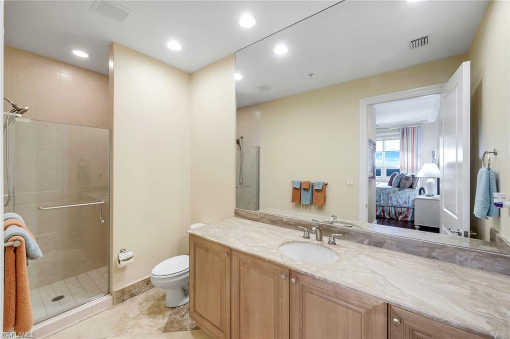 ESPERIA SOUTH - Residential