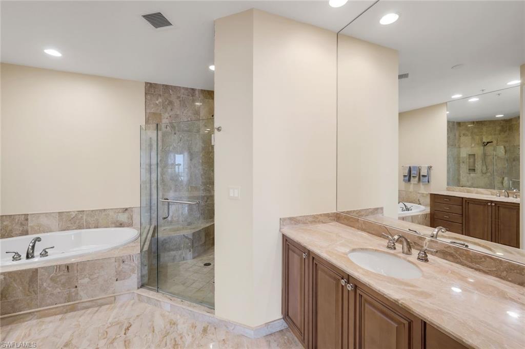 ESPERIA SOUTH - Residential