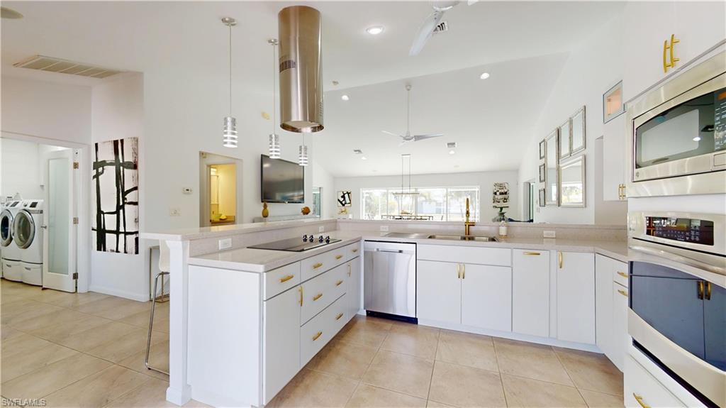 YACHT CLUB - Residential