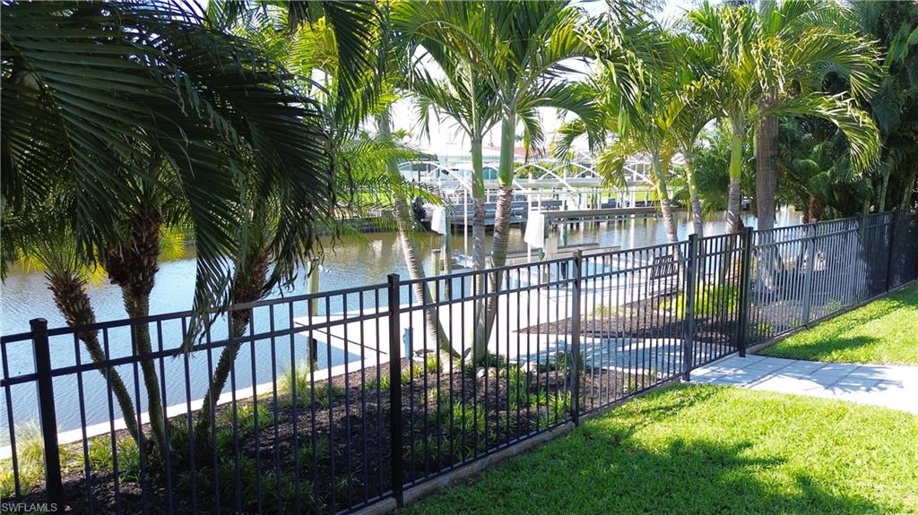 YACHT CLUB - Residential