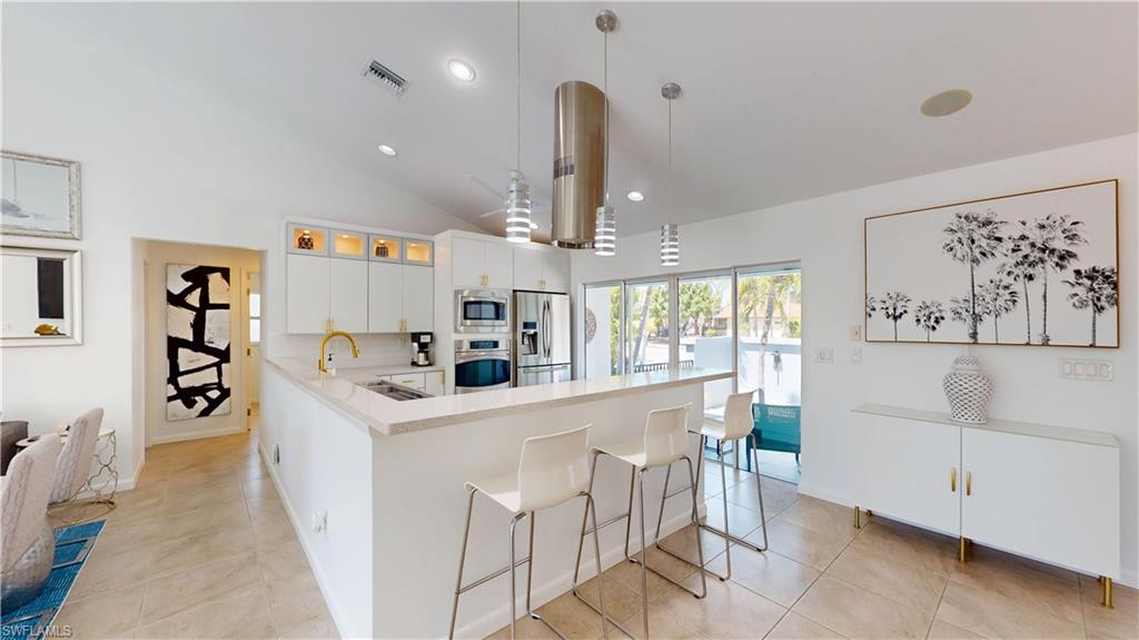 YACHT CLUB - Residential