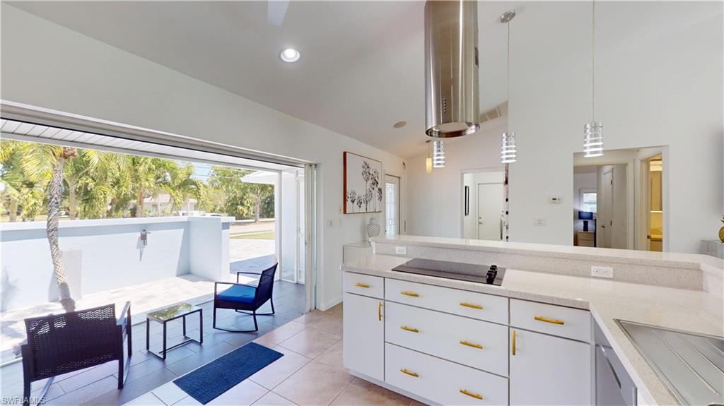 YACHT CLUB - Residential