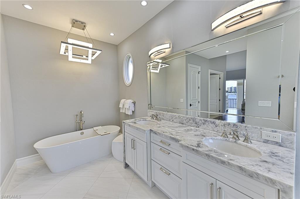 SOUTHPORT ON THE BAY - Residential