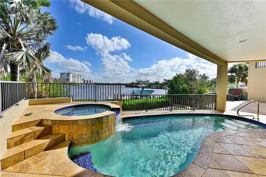 SOUTHPORT ON THE BAY - Residential