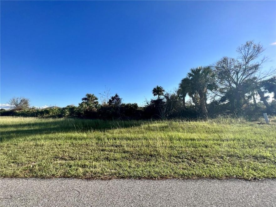 Located in a beautiful Rotunda Lakes area neighborhood, this residential lot features easy access to main roads, utilities nearby, and proximity to local amenities.