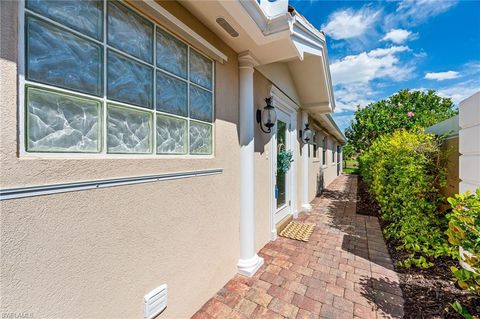 Townhouse in BONITA SPRINGS FL 15437 Orlanda DR 1.jpg