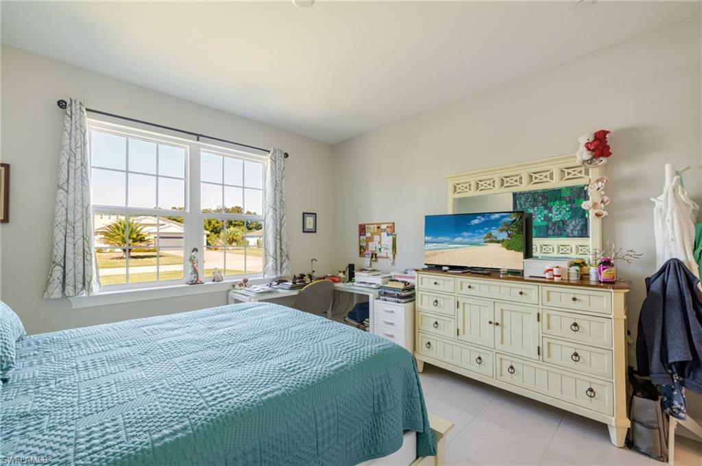 HICKEY CREEKSIDE - Residential