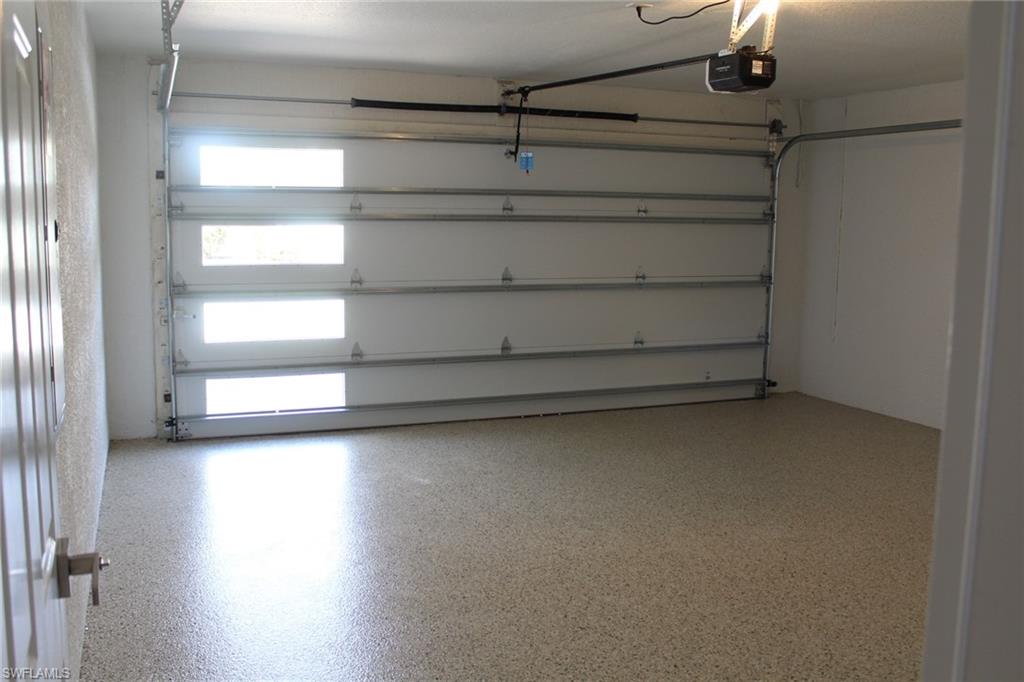 MEADOWBROOK - Residential