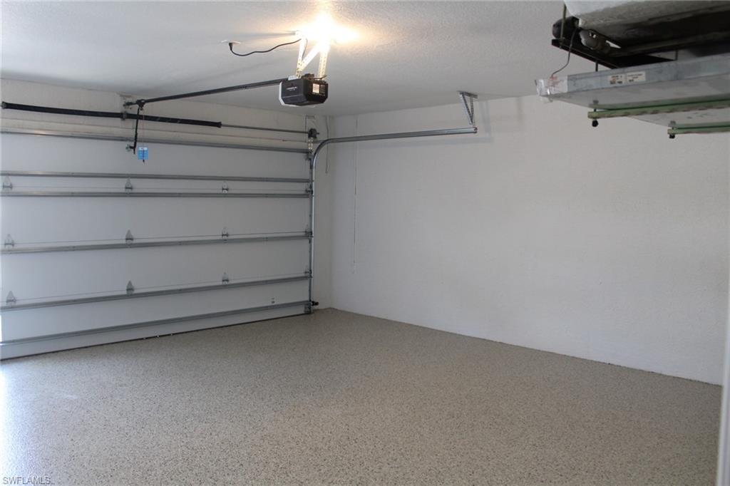 MEADOWBROOK - Residential