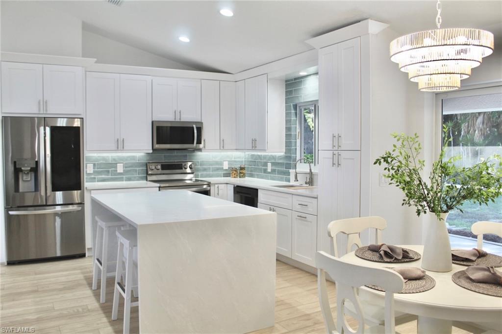 MEADOWBROOK - Residential