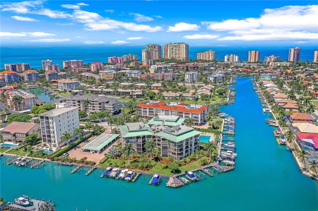 TROPICAL ISLE - Residential