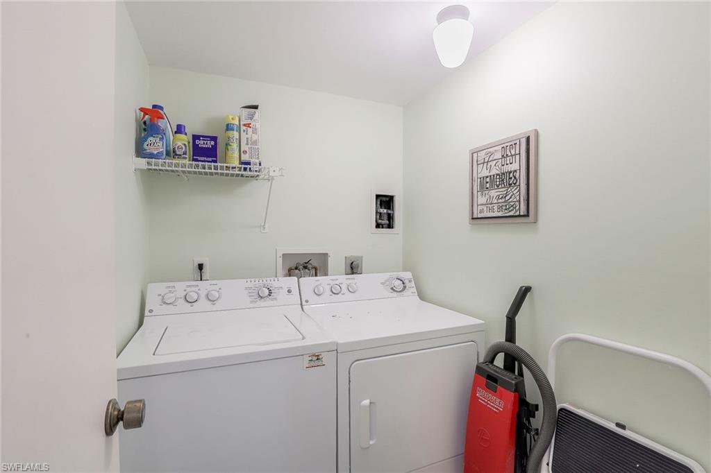 TROPICAL ISLE - Residential