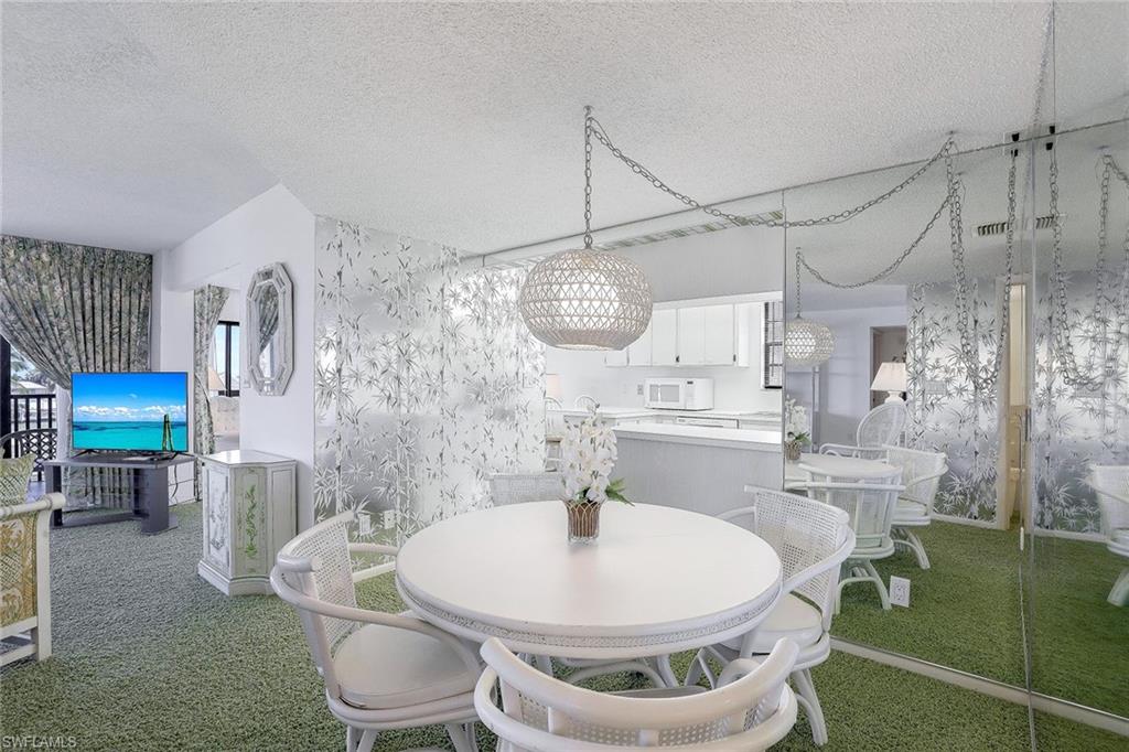 TROPICAL ISLE - Residential