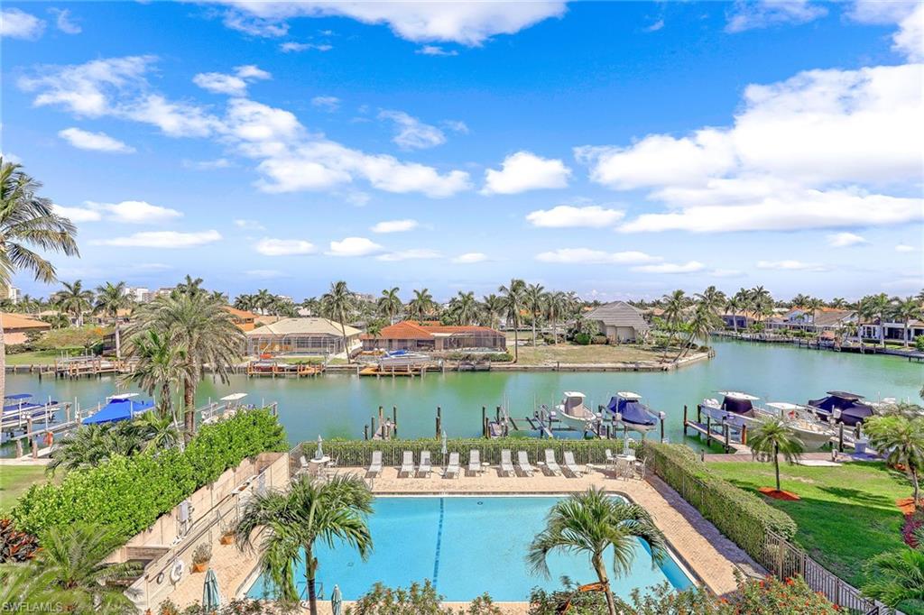 TROPICAL ISLE - Residential