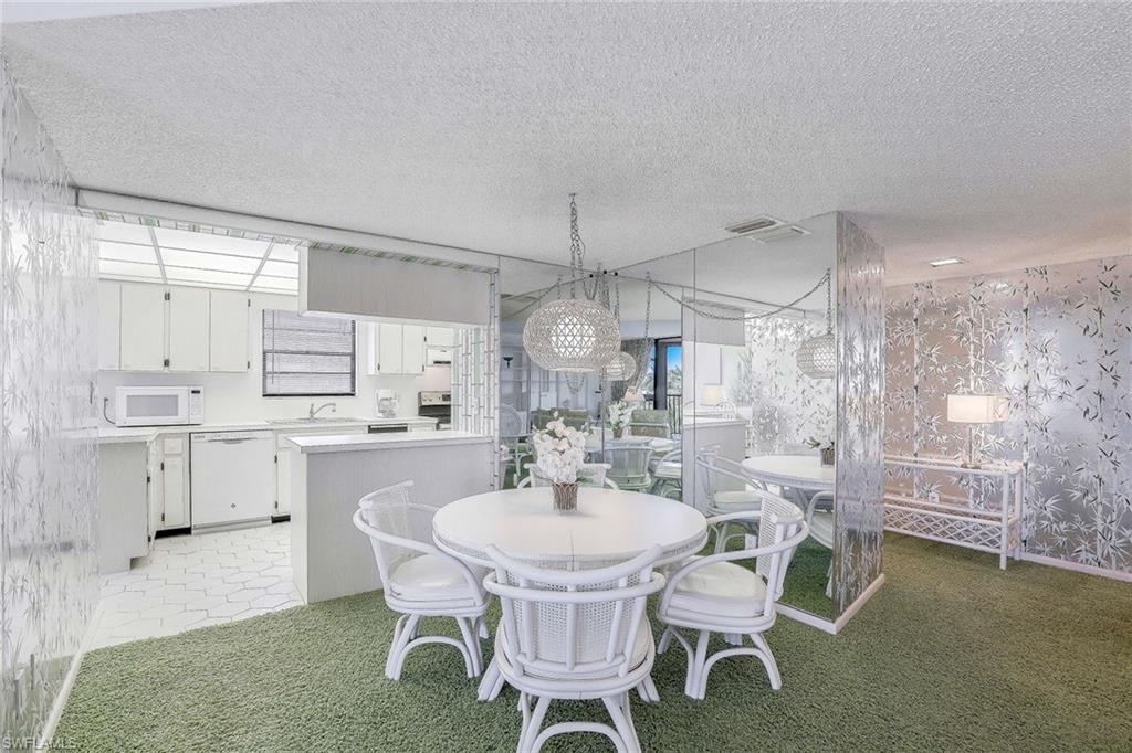 TROPICAL ISLE - Residential