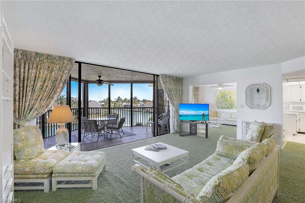 TROPICAL ISLE - Residential