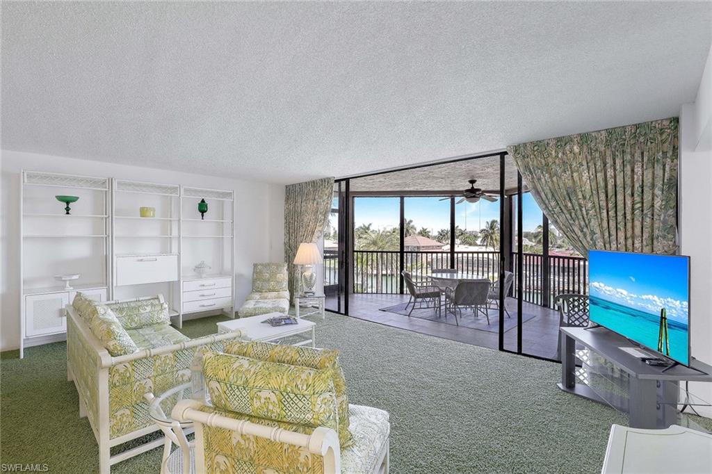 TROPICAL ISLE - Residential