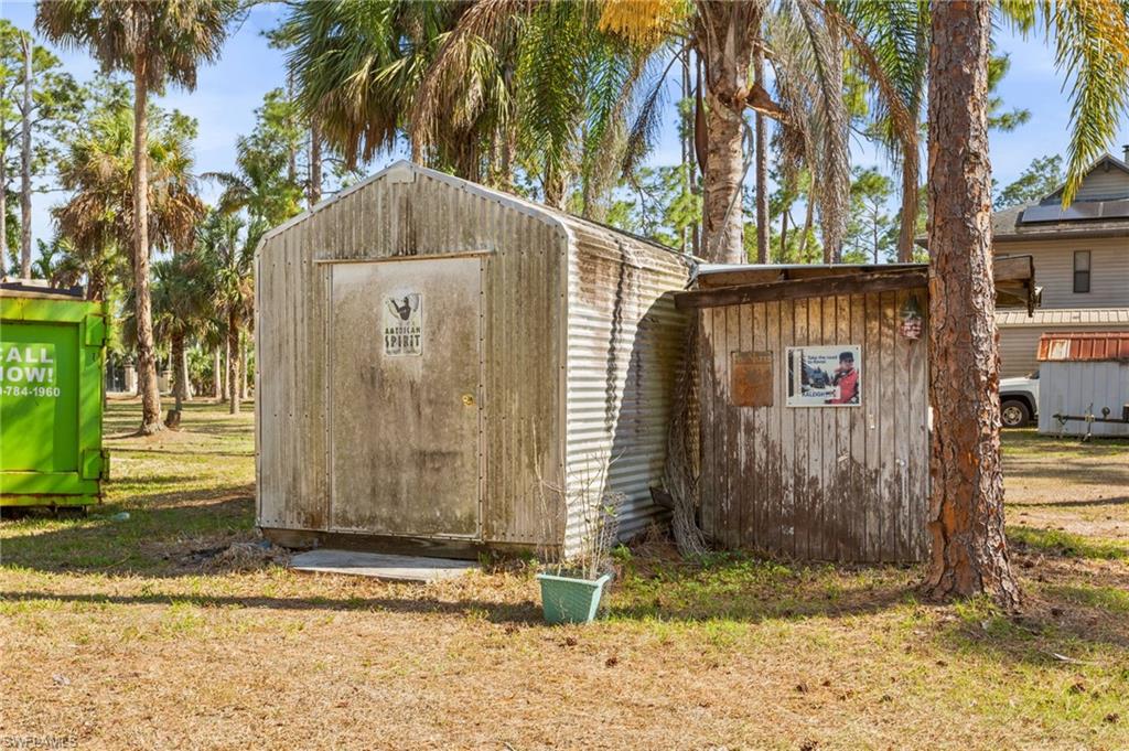 GOLDEN GATE ESTATES - Residential