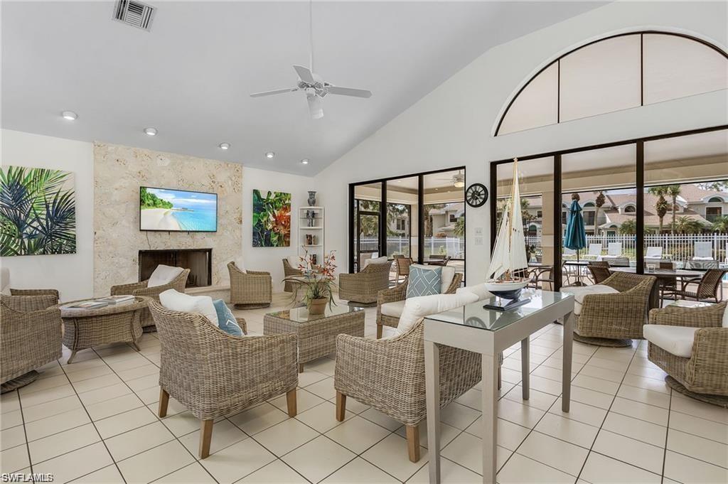 EMERALD WOODS - Residential