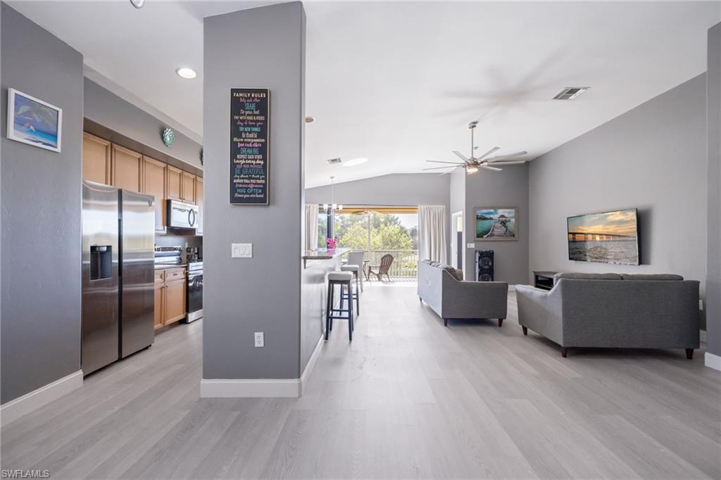 MOODY RIVER ESTATES - Residential Lease