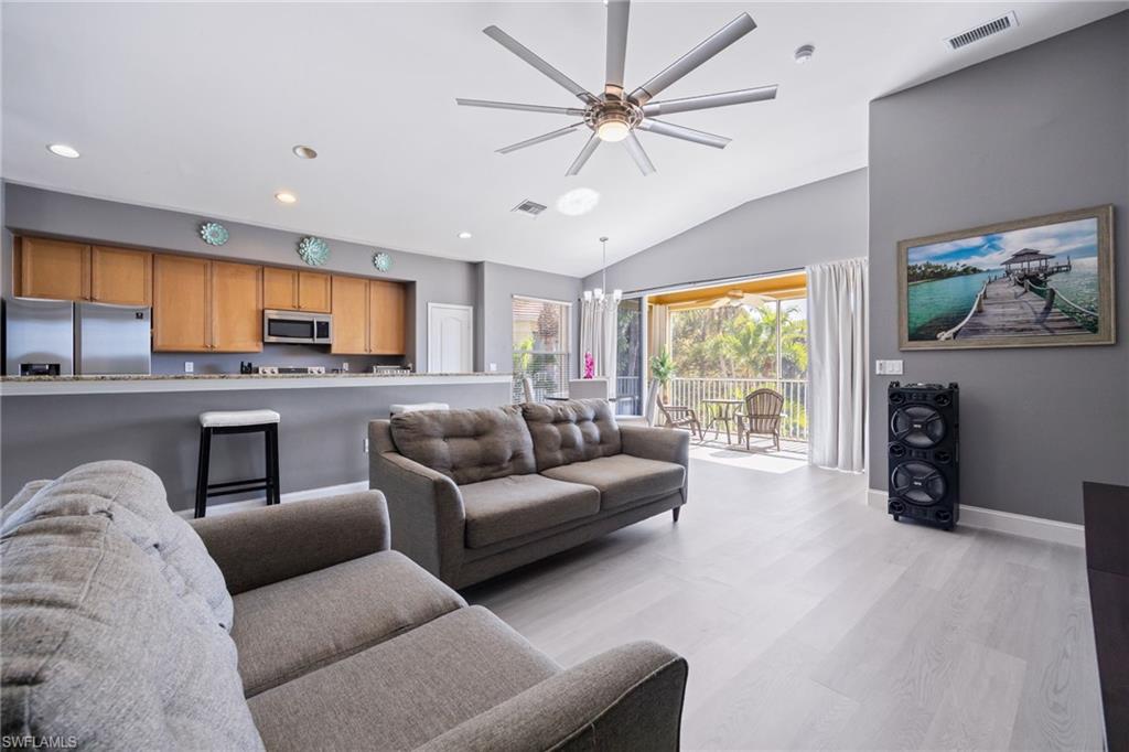 MOODY RIVER ESTATES - Residential Lease