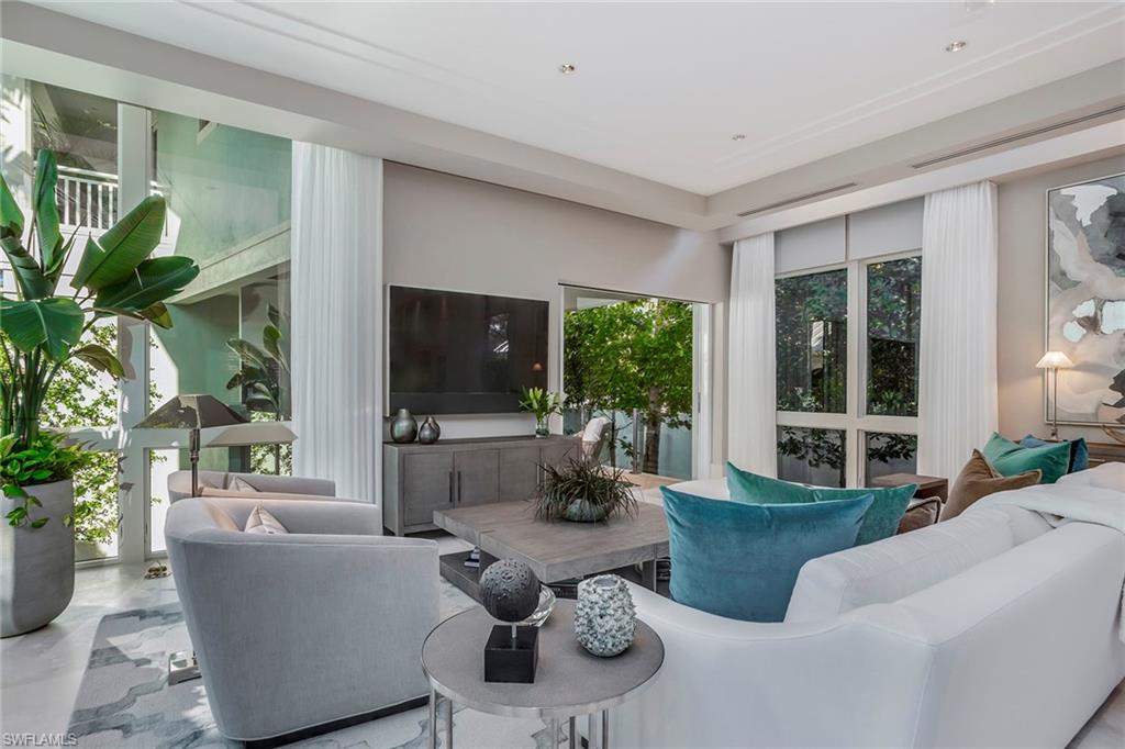 OLDE NAPLES - Residential