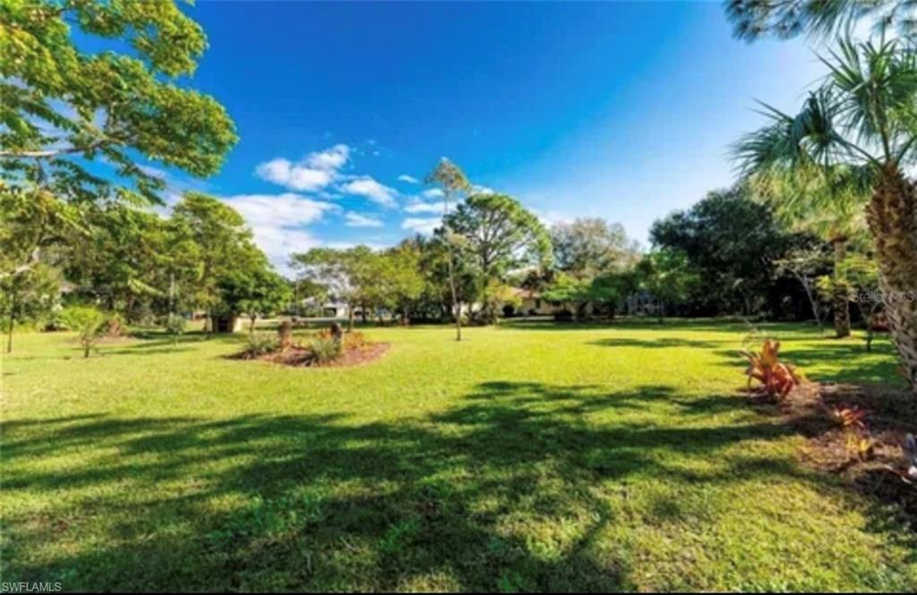 WOODLAND ESTATES - Land
