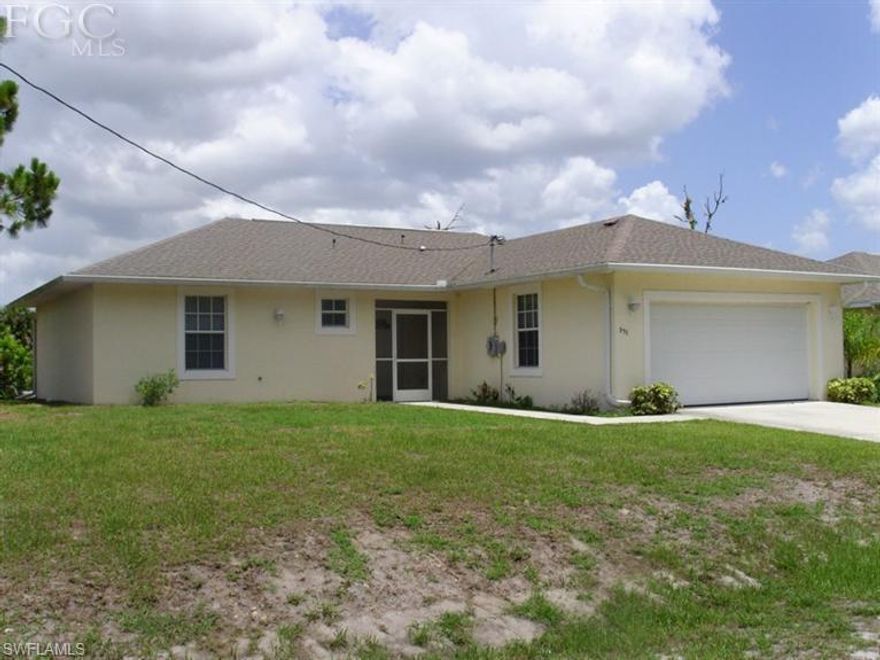 Large 3 bedroom 2 bath home with large 2 car garage.  Great location close to 82 for easy commute to Ft.Myers or I 75.  Quick approval, call today .