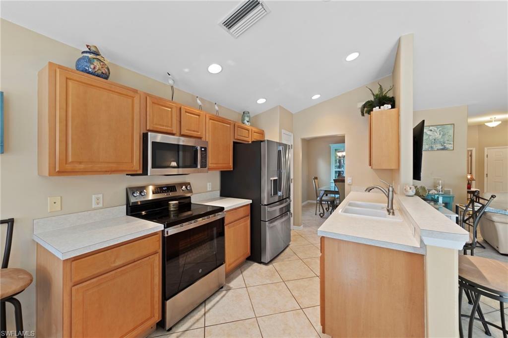 HIDDEN COVE - Residential