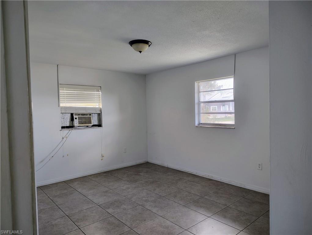 FORT MYERS - Residential Lease