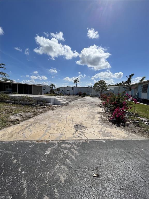 THUNDERBIRD MOBILE HOMES - Residential