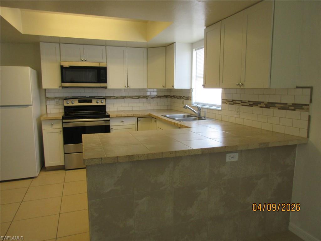 CAPE CORAL - Residential Lease