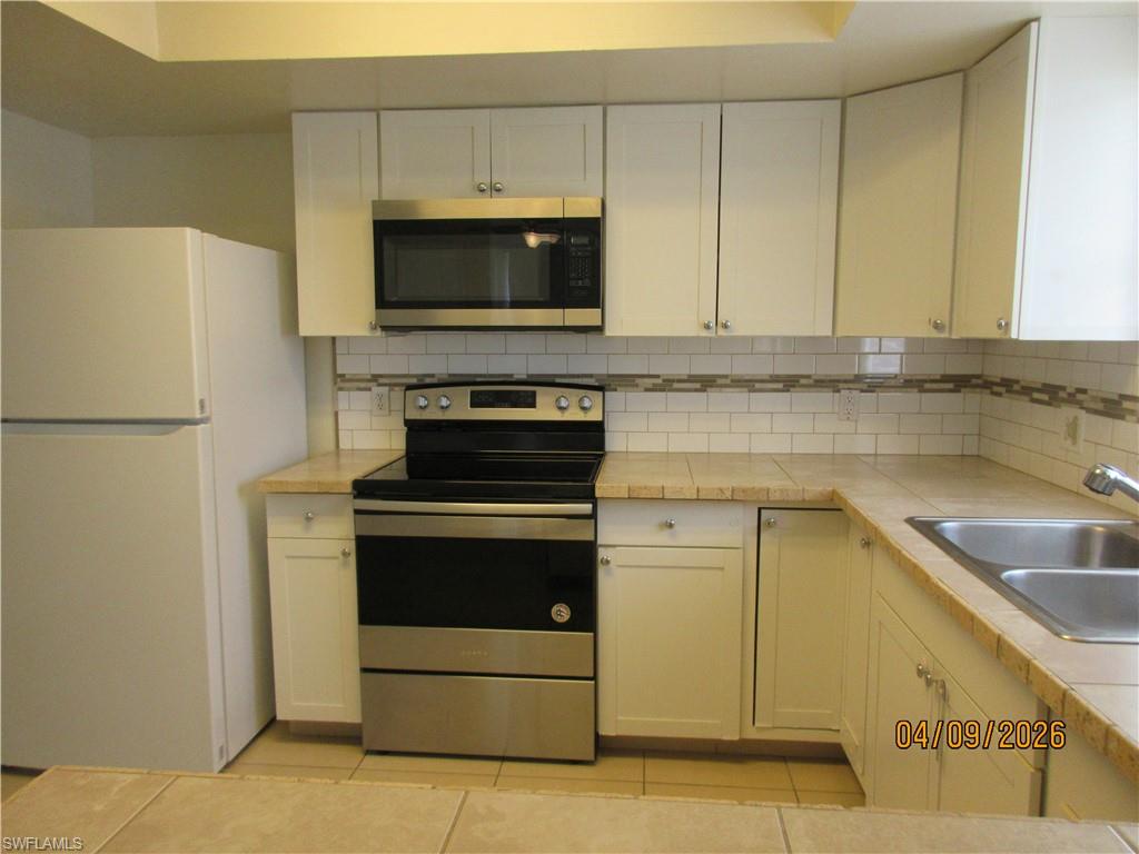 CAPE CORAL - Residential Lease