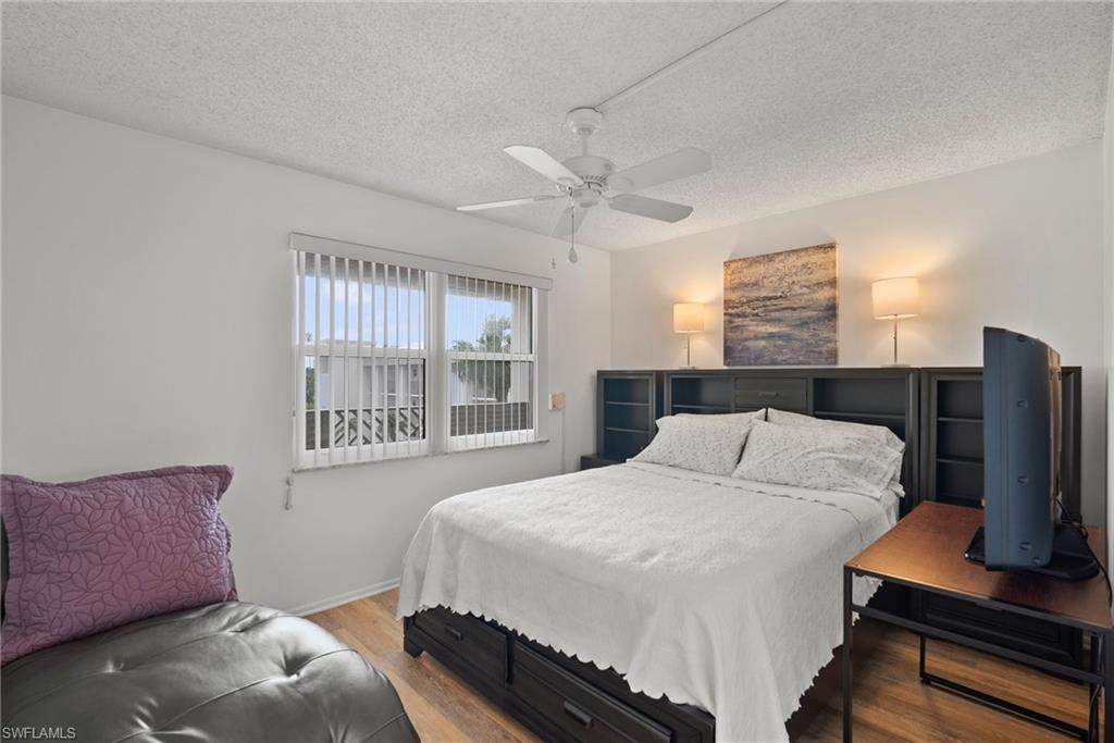 SEVEN LAKES - Residential