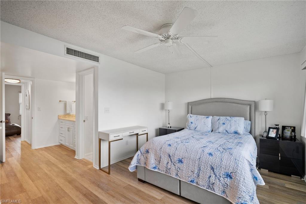 SEVEN LAKES - Residential