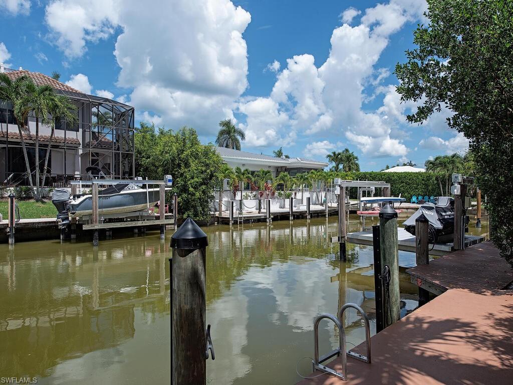 ROYAL HARBOR - Residential