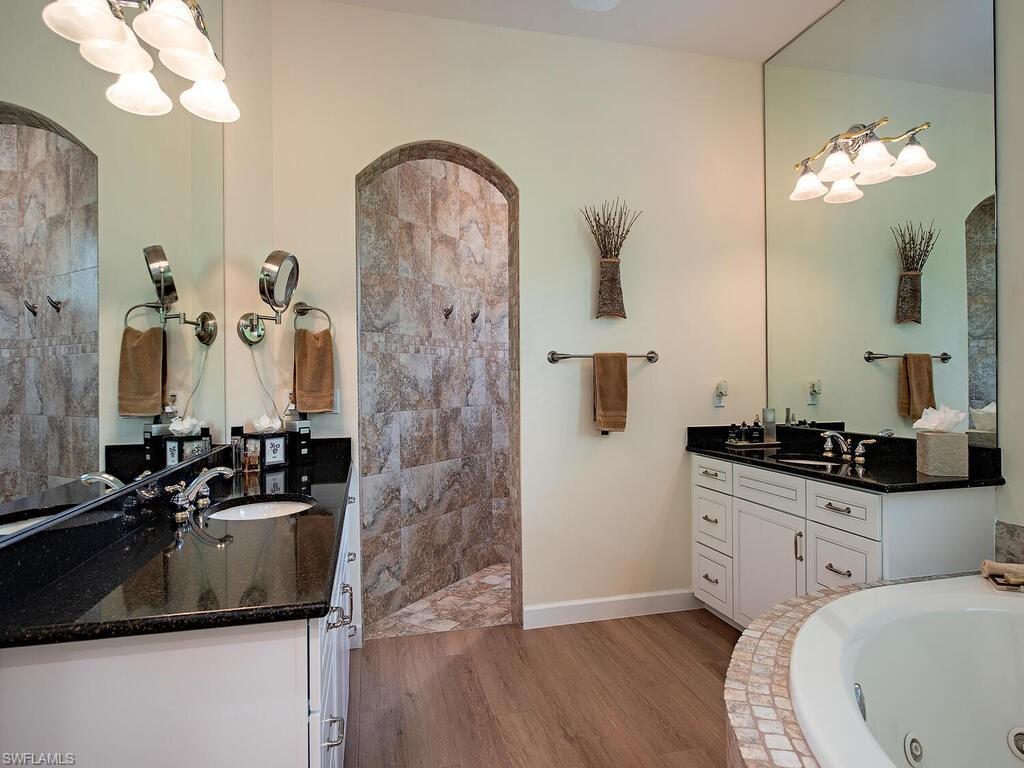 ROYAL HARBOR - Residential