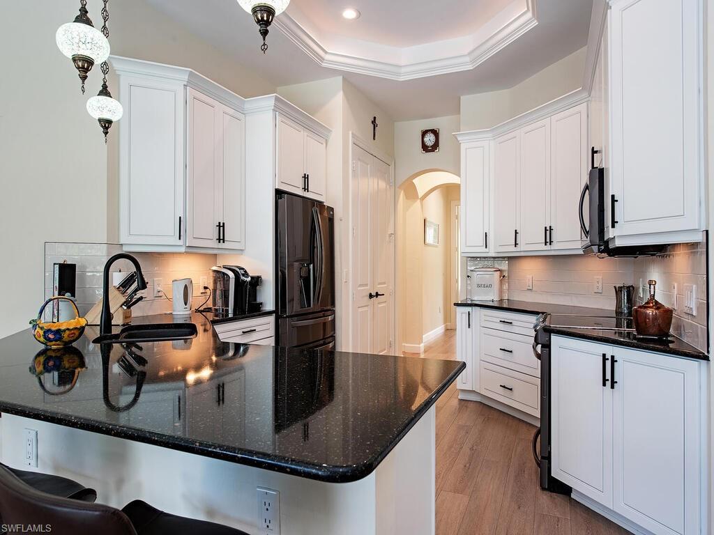 ROYAL HARBOR - Residential