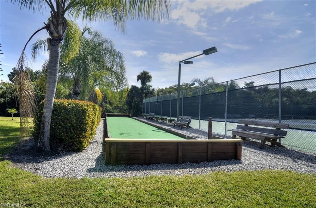 FOXMOOR VILLAGE CONDO - Residential