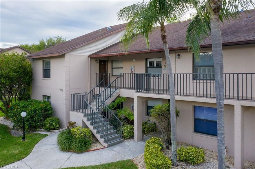 Your opportunity to own this *RARE*  3 bedrooms, 2 bathrooms Corner Unit in Foxmoor Village. This unit is breathtaking from the moment you walk in. The home features laminate wood floors, stainless steel appliance package, open floor-plan and plenty of room for guests. Condo is conveniently located within a short walk to any one of three community pools and offers GREAT pool views from lanai, master bedroom and guest bed. Featuring a new A/C unit replaced just months ago. The community amenities include: Gulf Access Boat docks, pickle ball, shuffleboard, clubhouse, heated pool and many other activities to enjoy. Schedule your showing today - this will not last long.