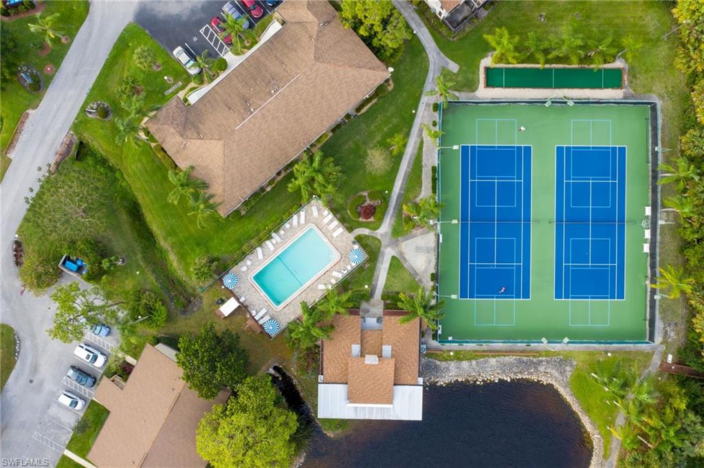 FOXMOOR VILLAGE CONDO - Residential