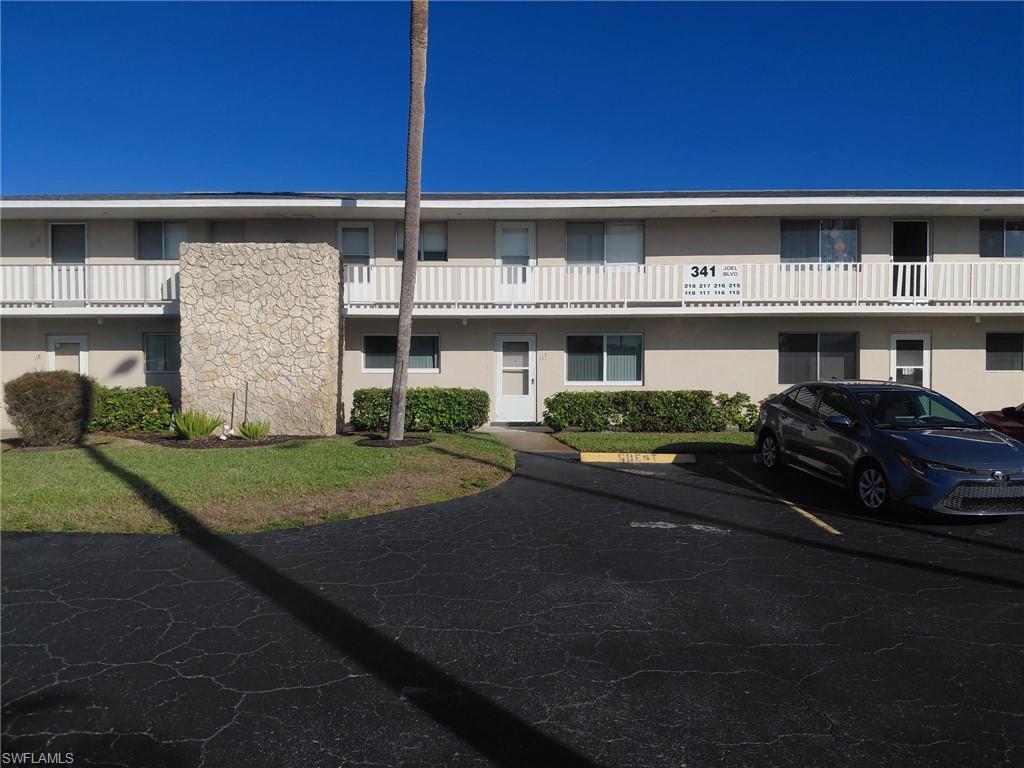 FAIRWAYS CONDO - Residential