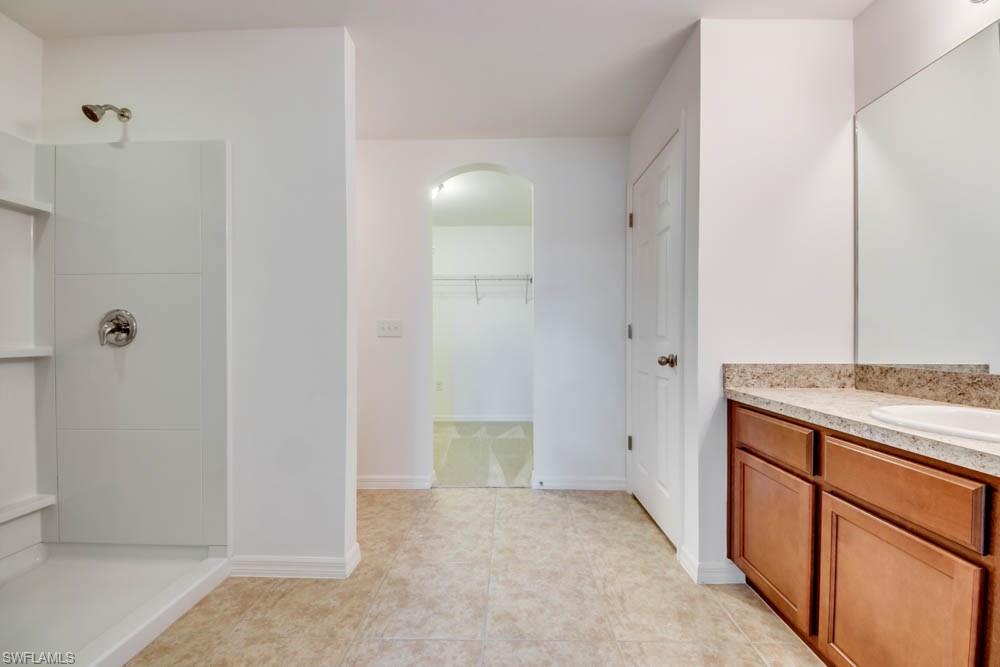 SHADOW LAKES - Residential