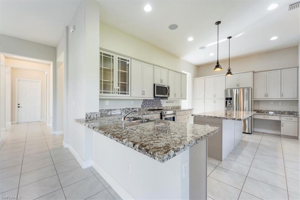 MAPLE RIDGE - Residential