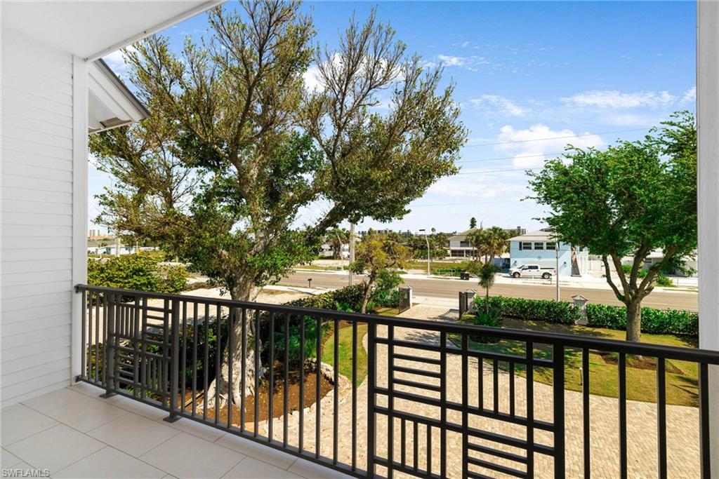 GRAND OLE MAN - Residential