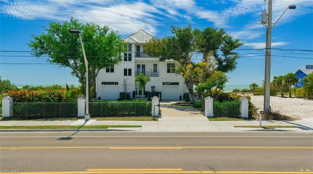 GRAND OLE MAN - Residential