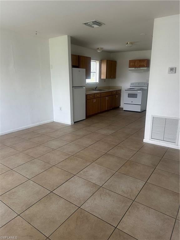 MOORE HAVEN - Residential Lease