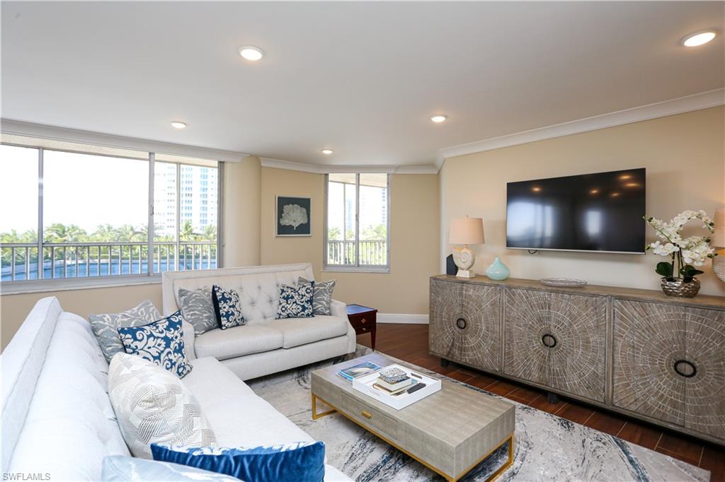 SAVOY - Residential Lease