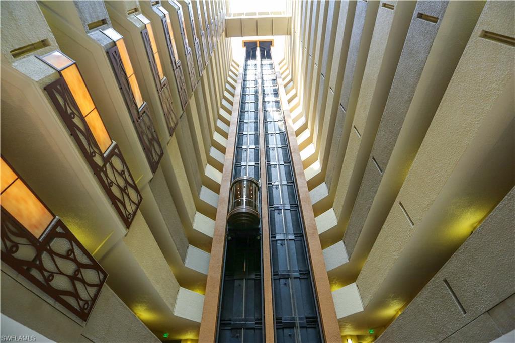 SAVOY - Residential Lease